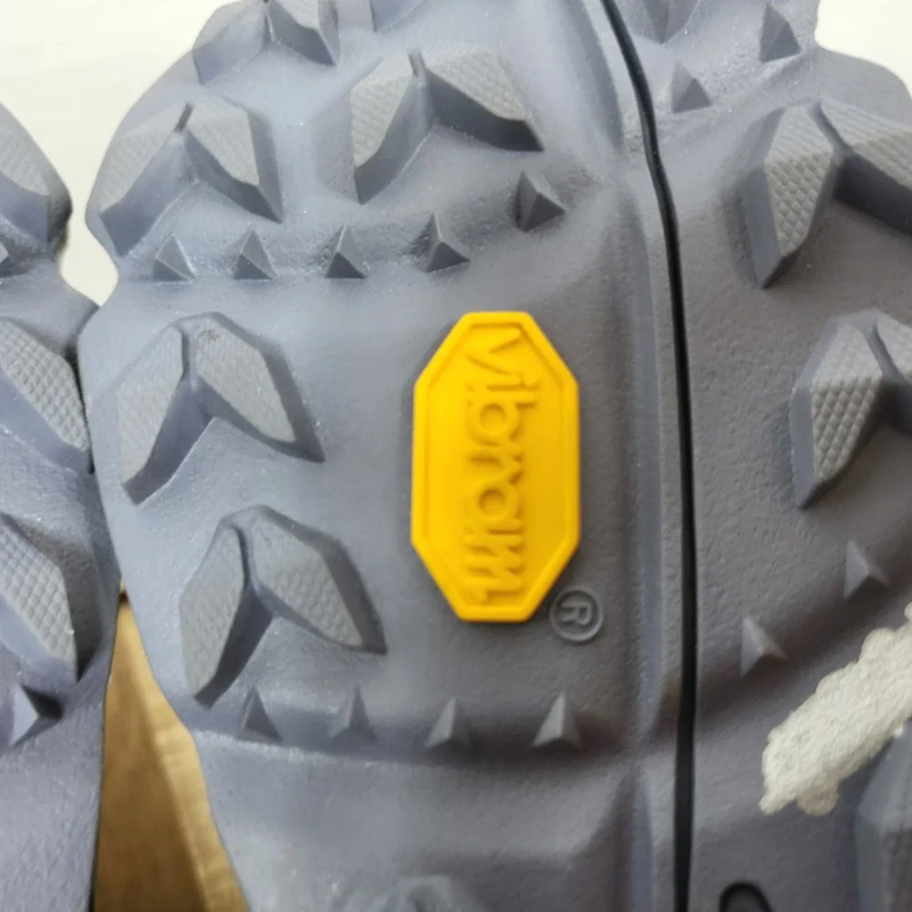 The North Face Women's Raedonda‎ Boot Sneaker Hiking Vibram Grey Blue Size 9